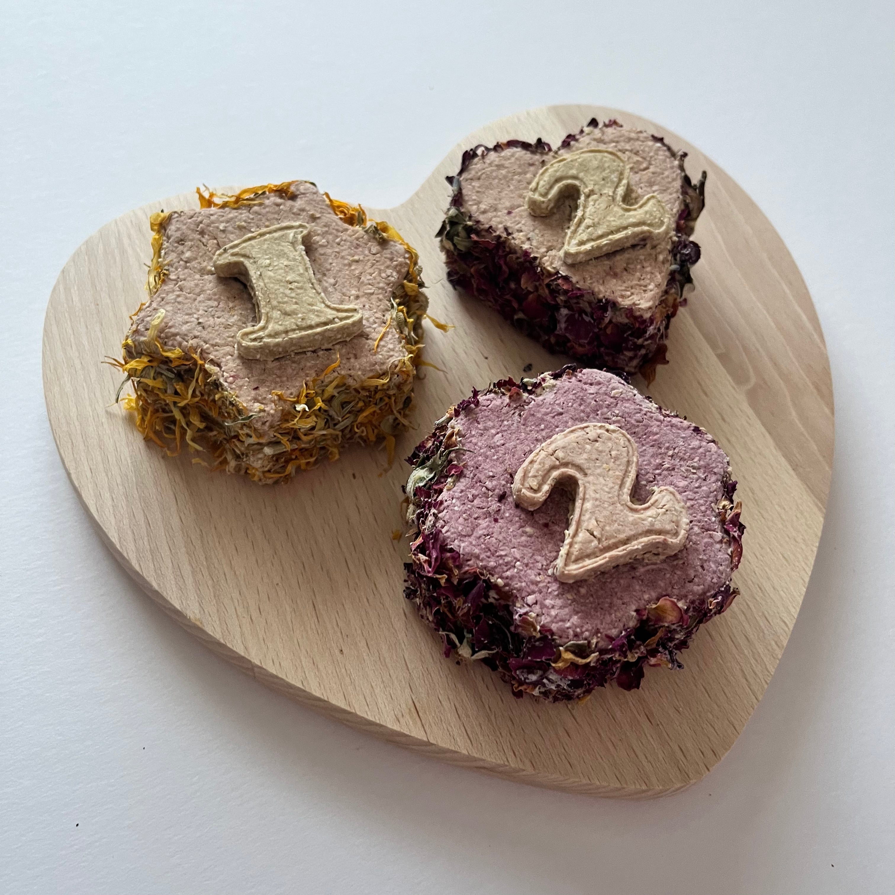 birthday cake for rabbits and small animals