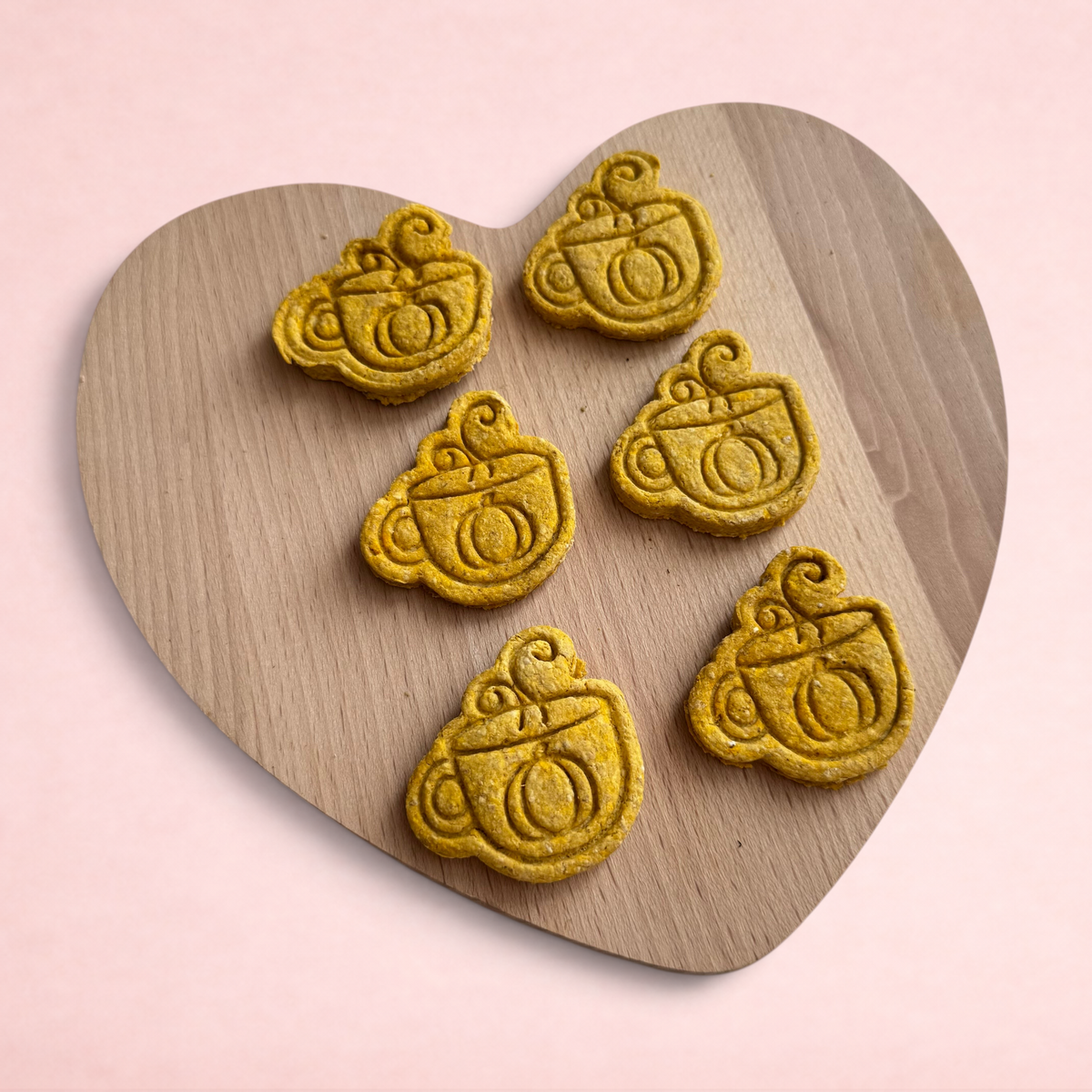 Darling Bun Shop handmade pumpkin spiced latte oat treats for rabbits shaped like coffee cups with butternut squash